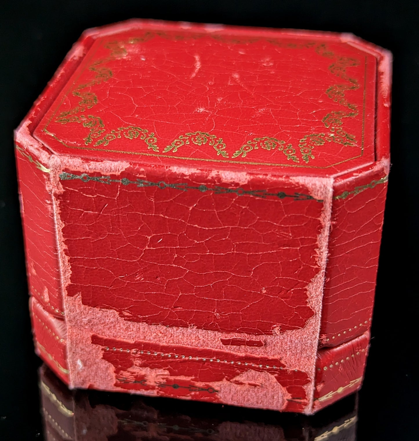 Vintage Les Must de Cartier Trinity band ring, tri colour 18ct gold, boxed