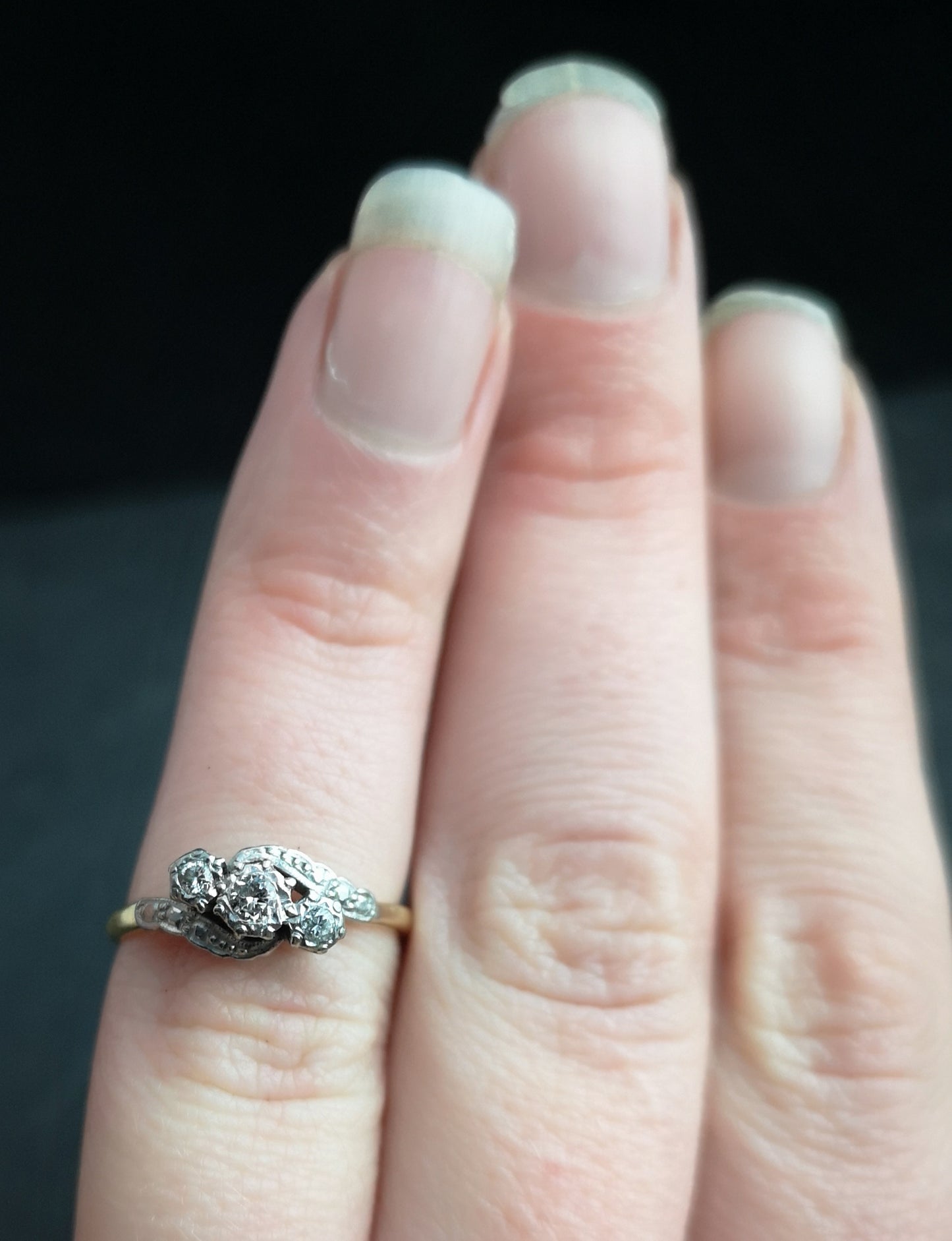 Vintage Art Deco diamond ring, 18ct gold and platinum