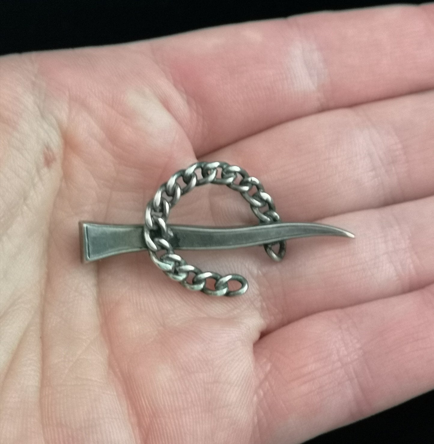 Victorian silver horseshoe brooch