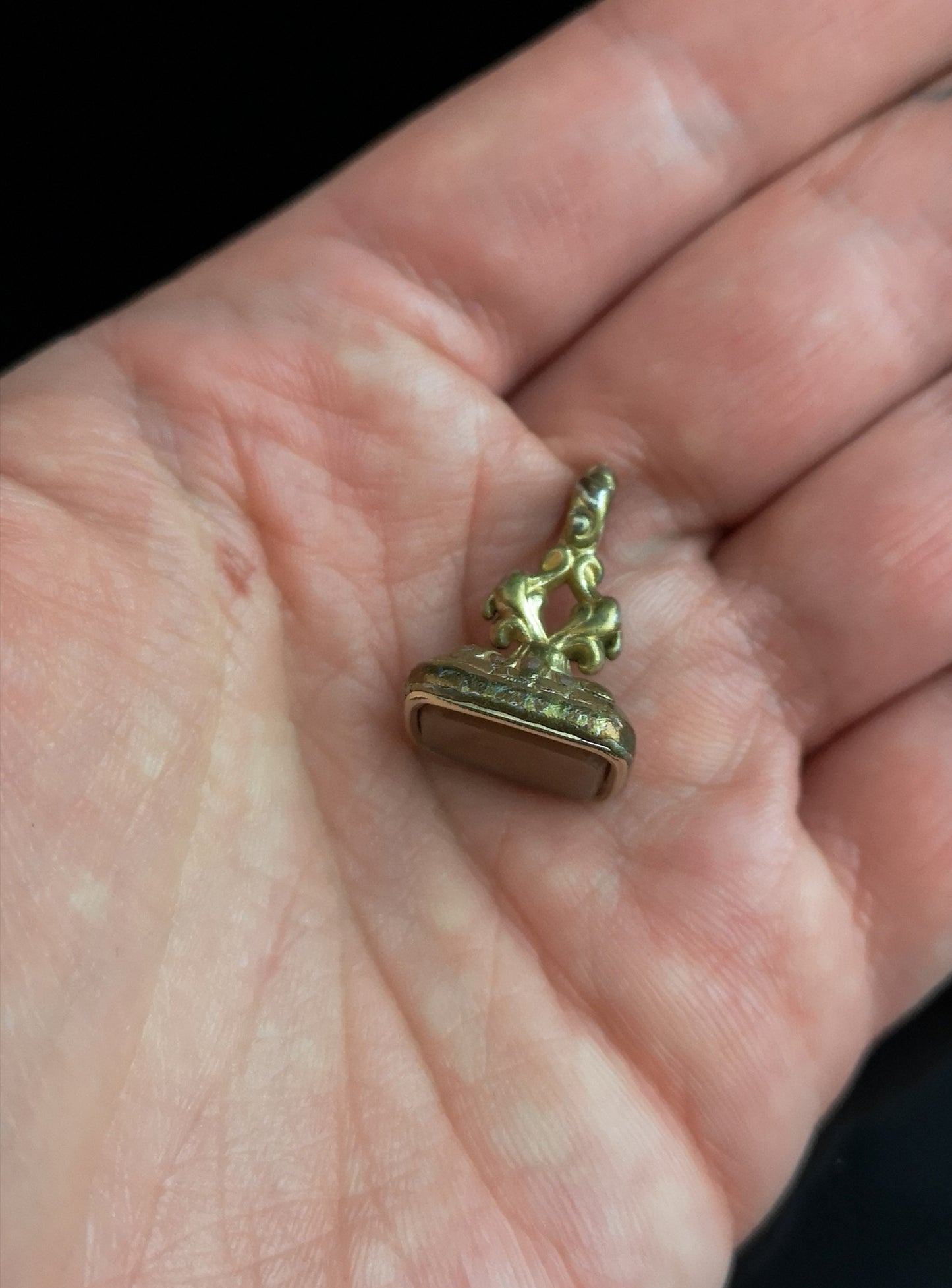 Victorian banded agate seal fob, pendant