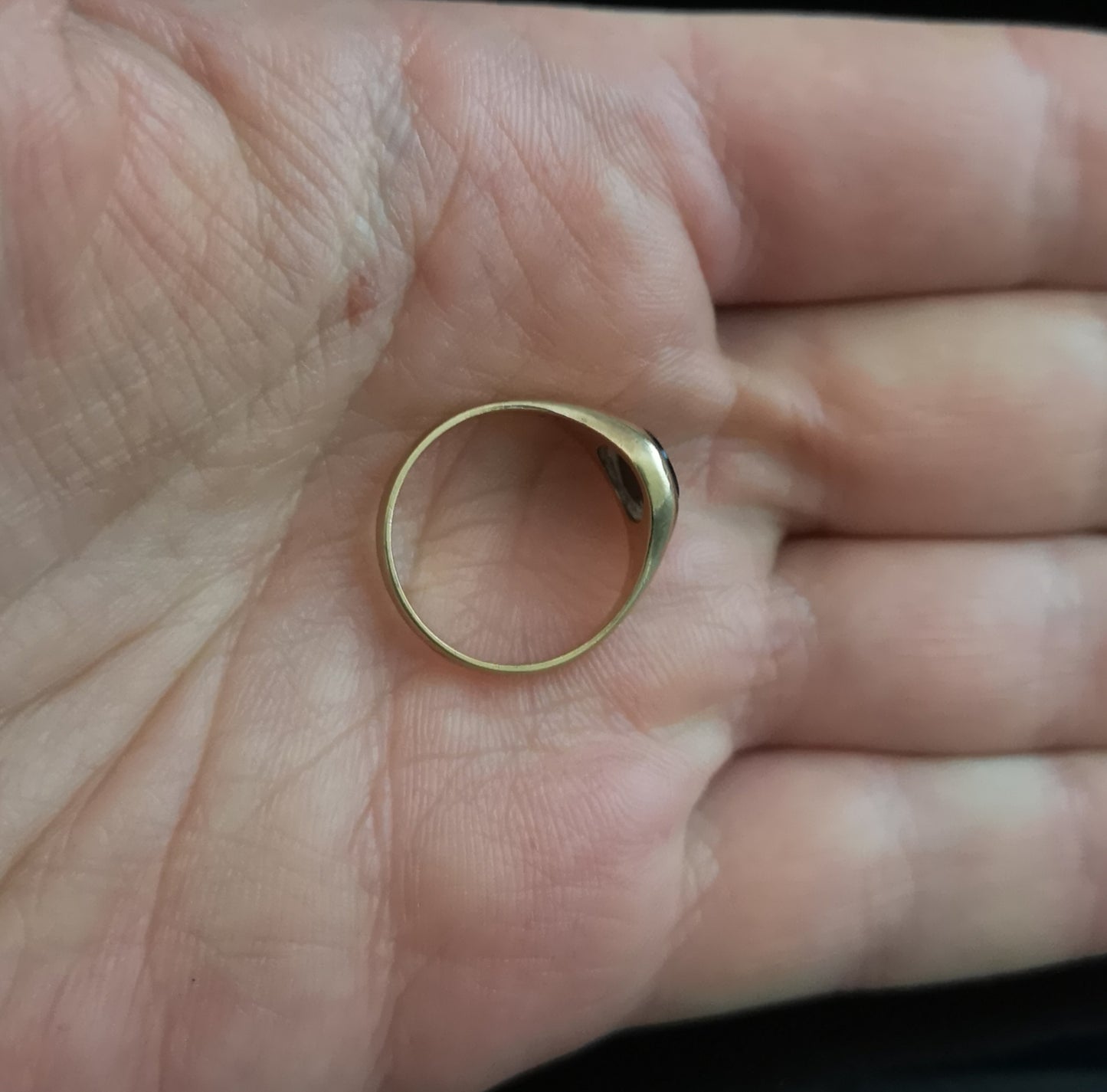 Vintage Onyx signet ring, 9ct gold