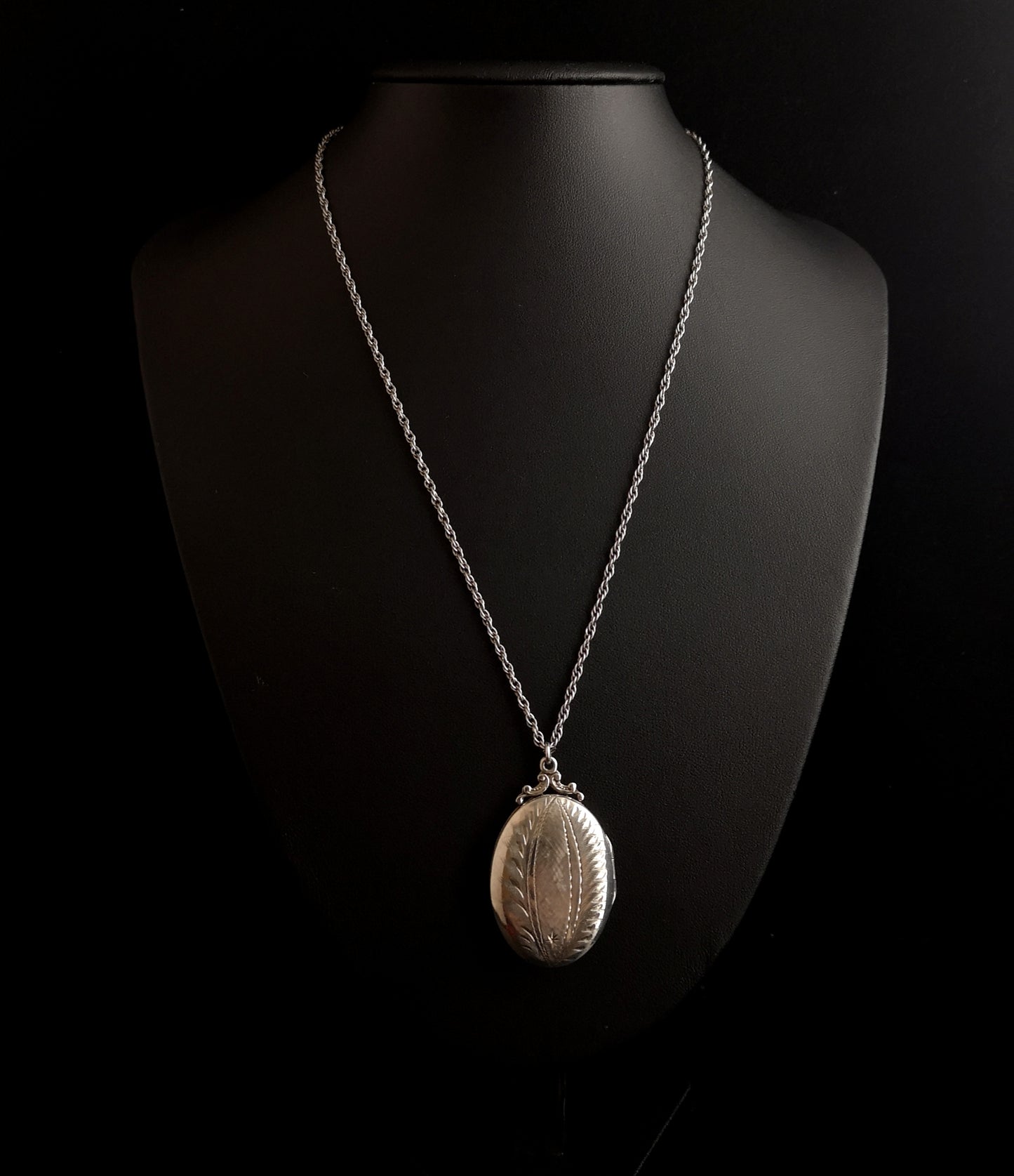 Vintage sterling silver locket necklace, c1960s