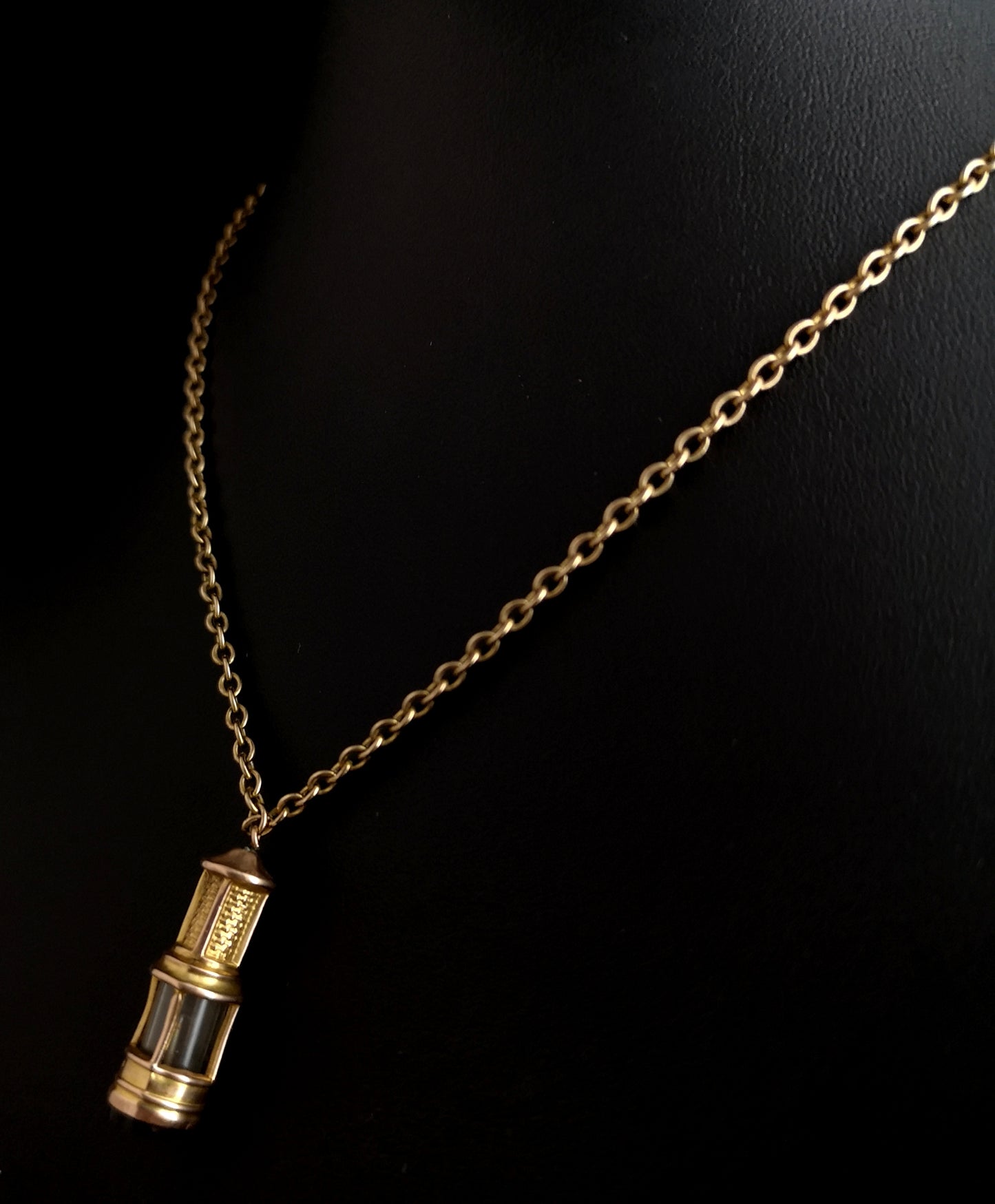 Antique gold lamp pendant, gold chain necklace, 9ct