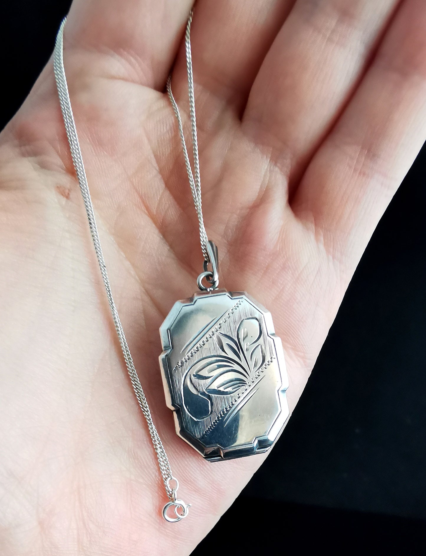 Vintage Art Deco silver locket necklace