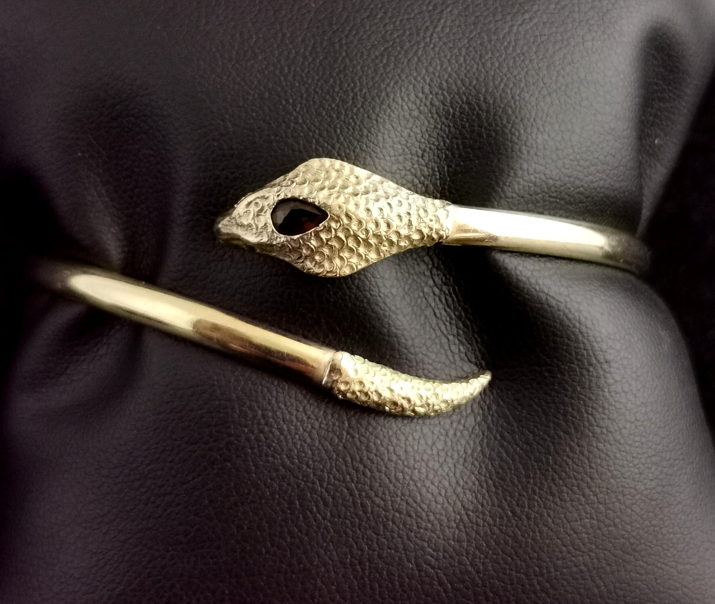 Vintage 9ct gold snake bangle, garnet