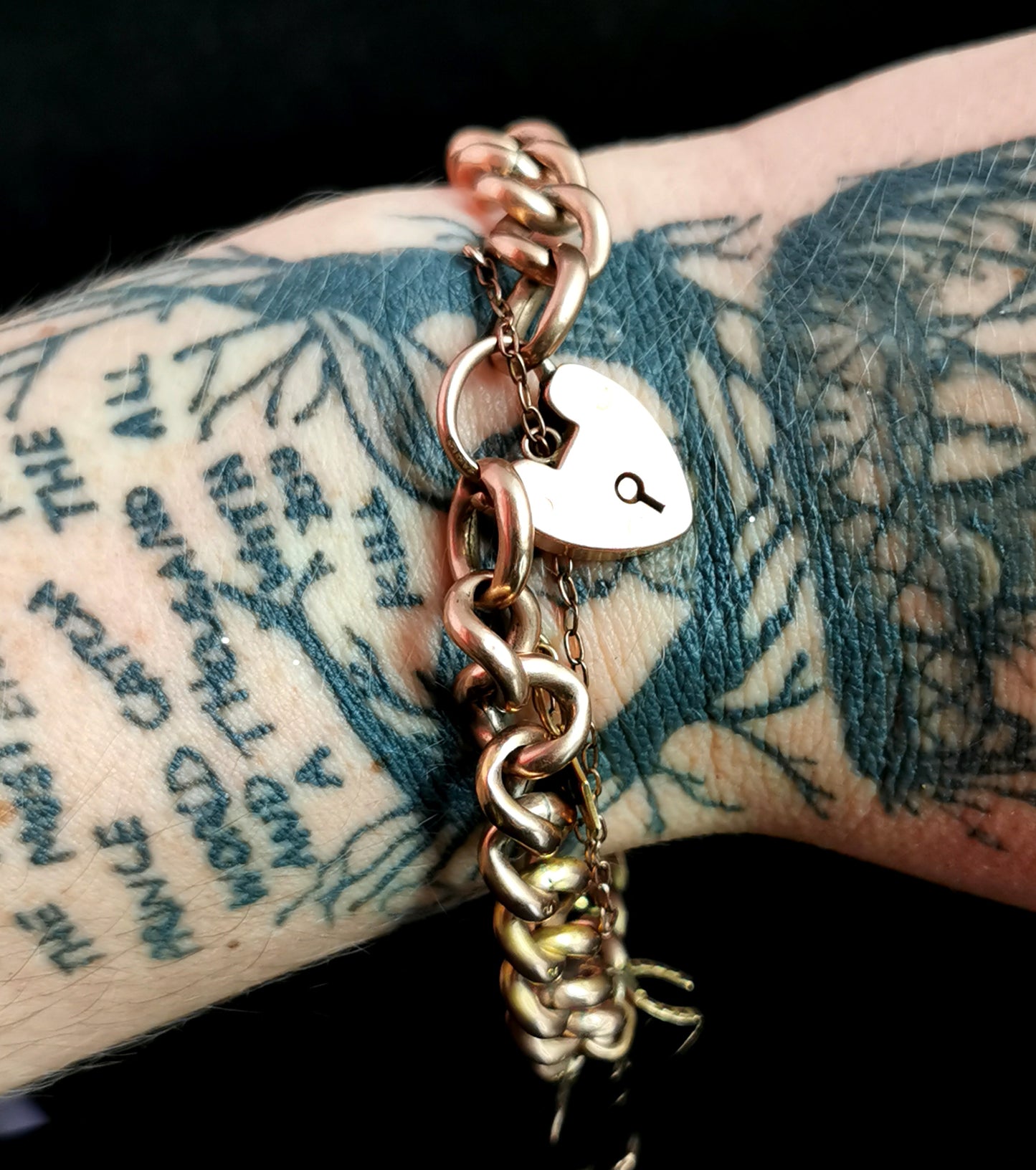 Antique Edwardian 9ct gold curb link bracelet