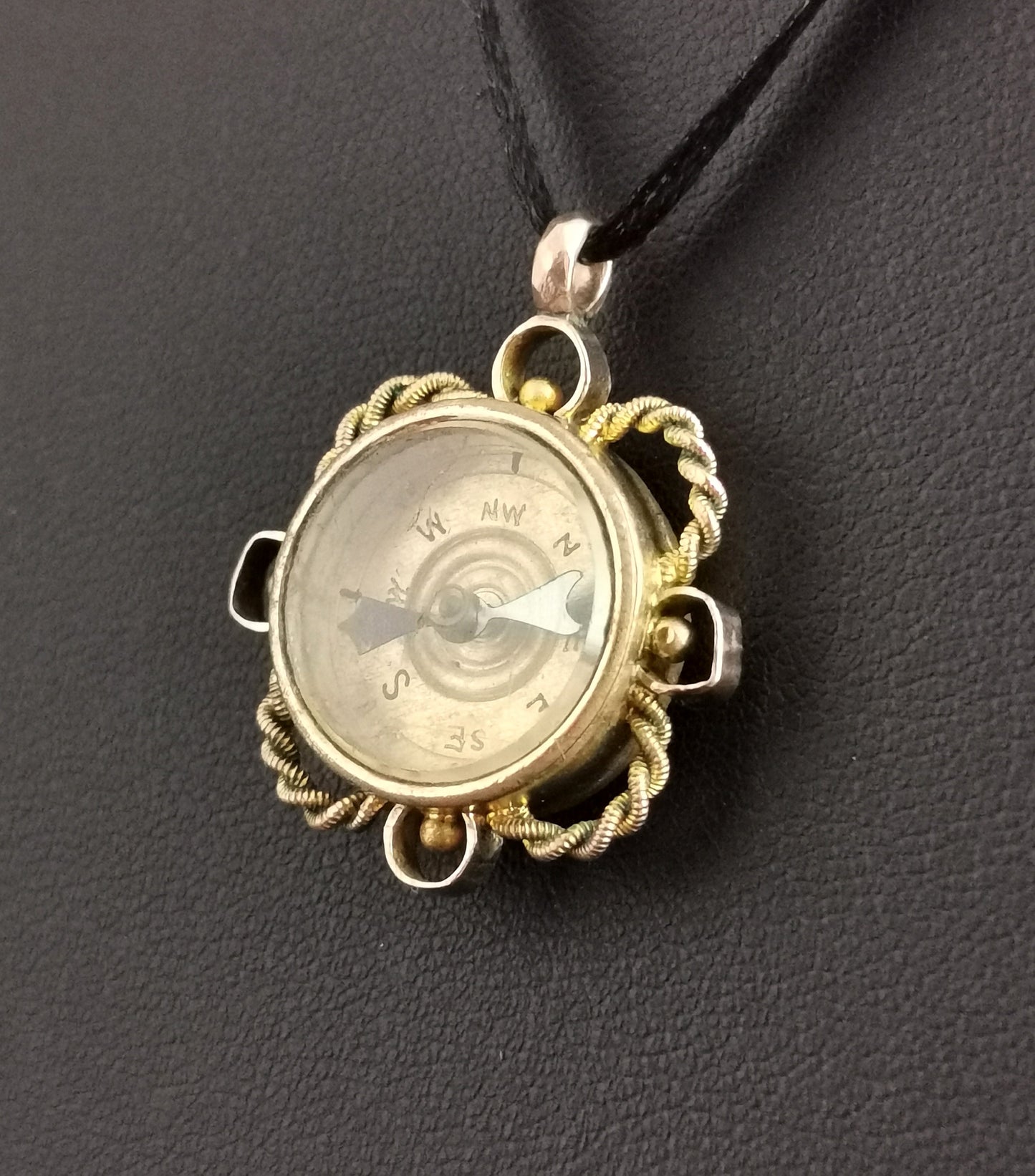 Antique 9ct gold compass pendant Carnelian seal fob