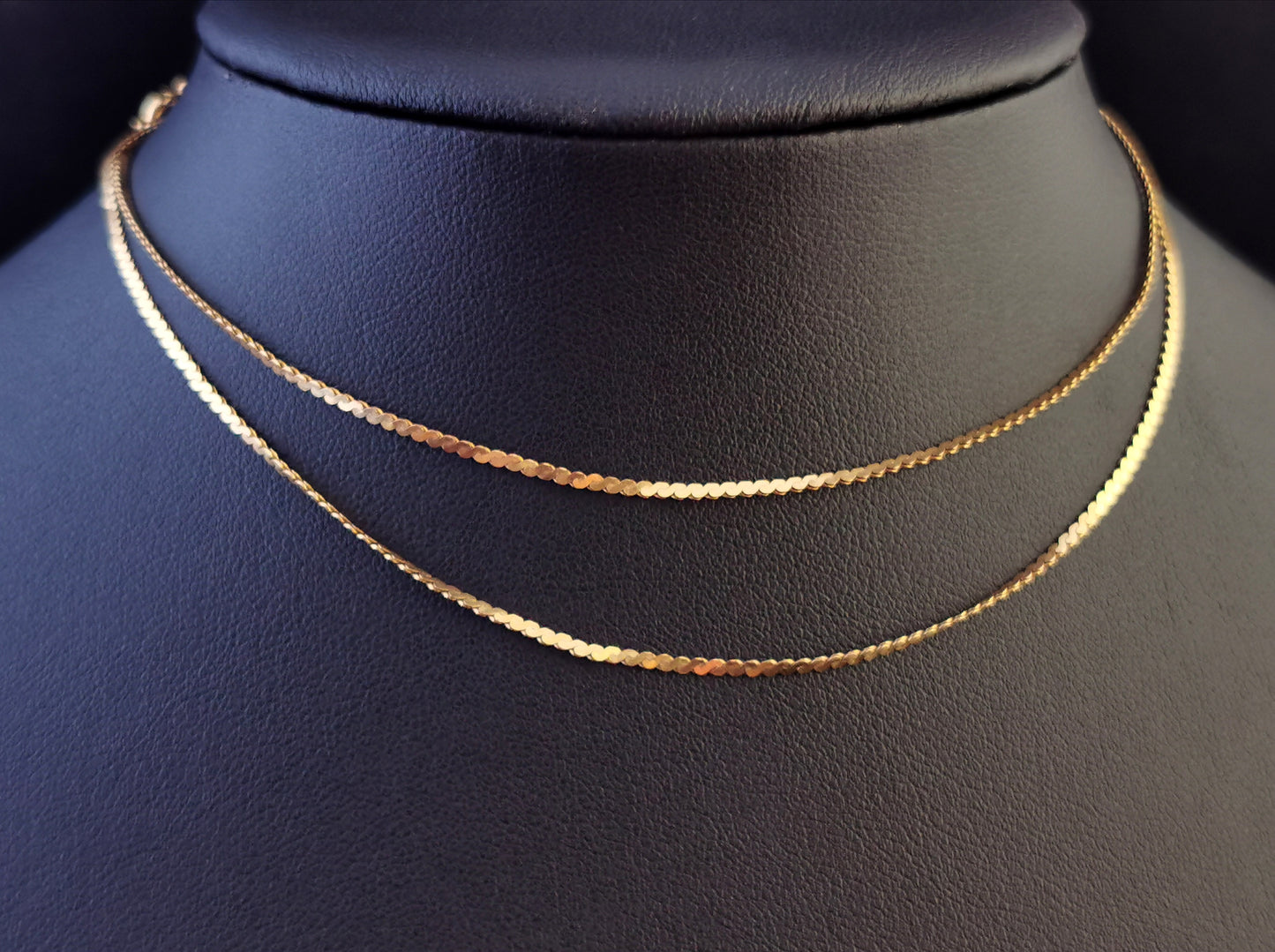 Vintage 9ct yellow gold chain necklace, wavy herringbone link, 1970s, 24 inch