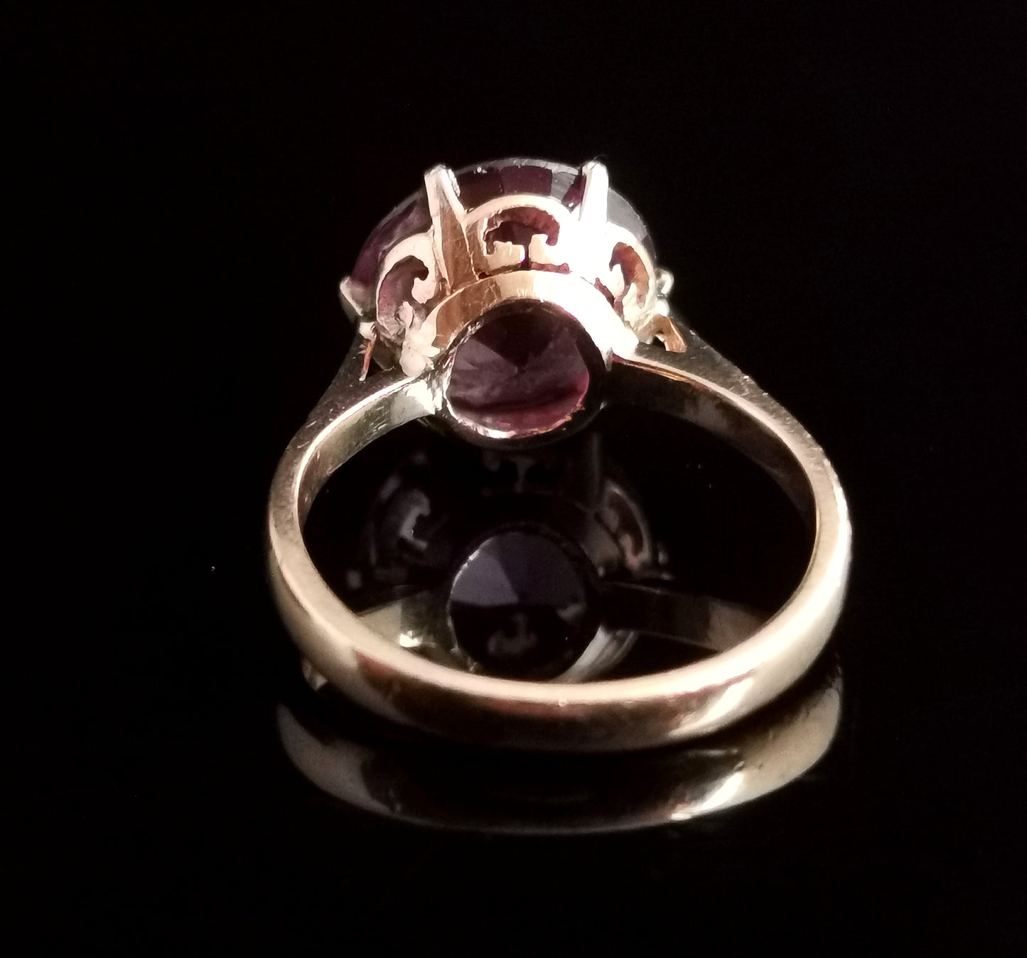 Vintage Colour change sapphire cocktail ring, 14ct gold, c1940s