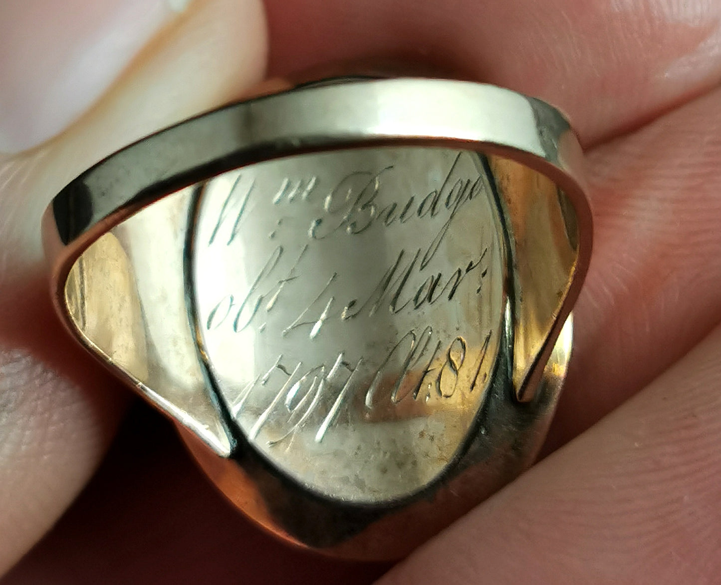 Antique Georgian mourning ring, 18ct gold, Blue enamel and Hairwork