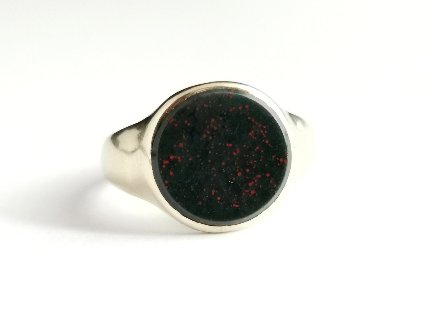 Vintage Art Deco Bloodstone signet ring, 9ct gold