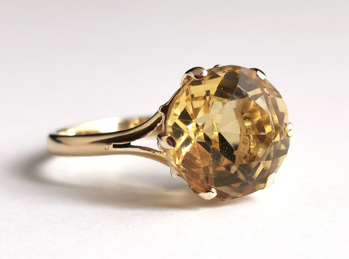 Vintage Citrine cocktail ring, 9ct yellow gold