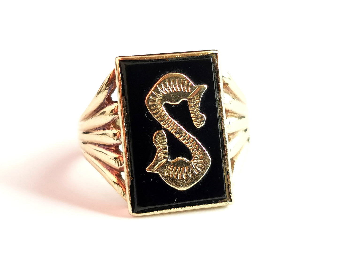 Art Deco Mourning ring S initial, 9ct gold and Onyx