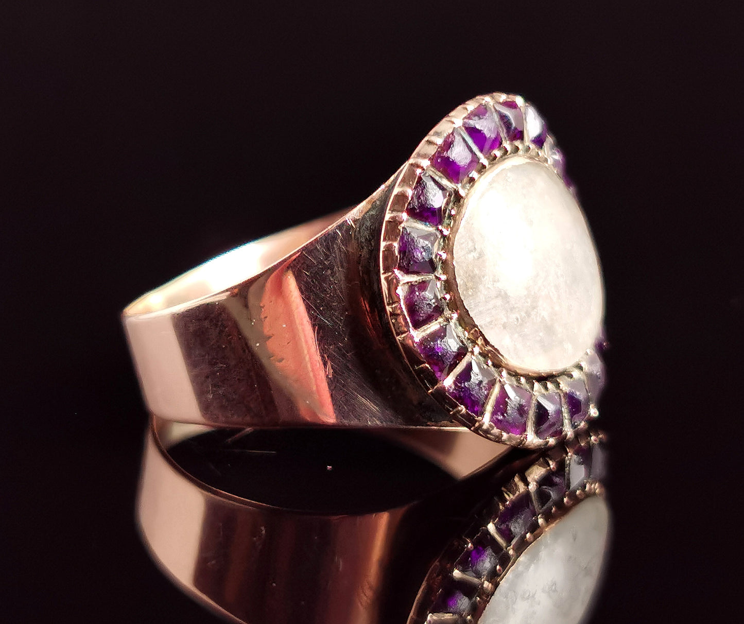 Antique Georgian mourning ring, Amethyst paste and hairwork, 9ct Rose gold