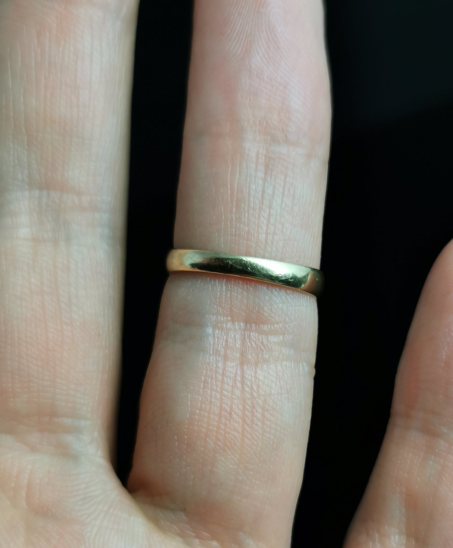 Vintage Emerald and diamond ring, 9ct gold