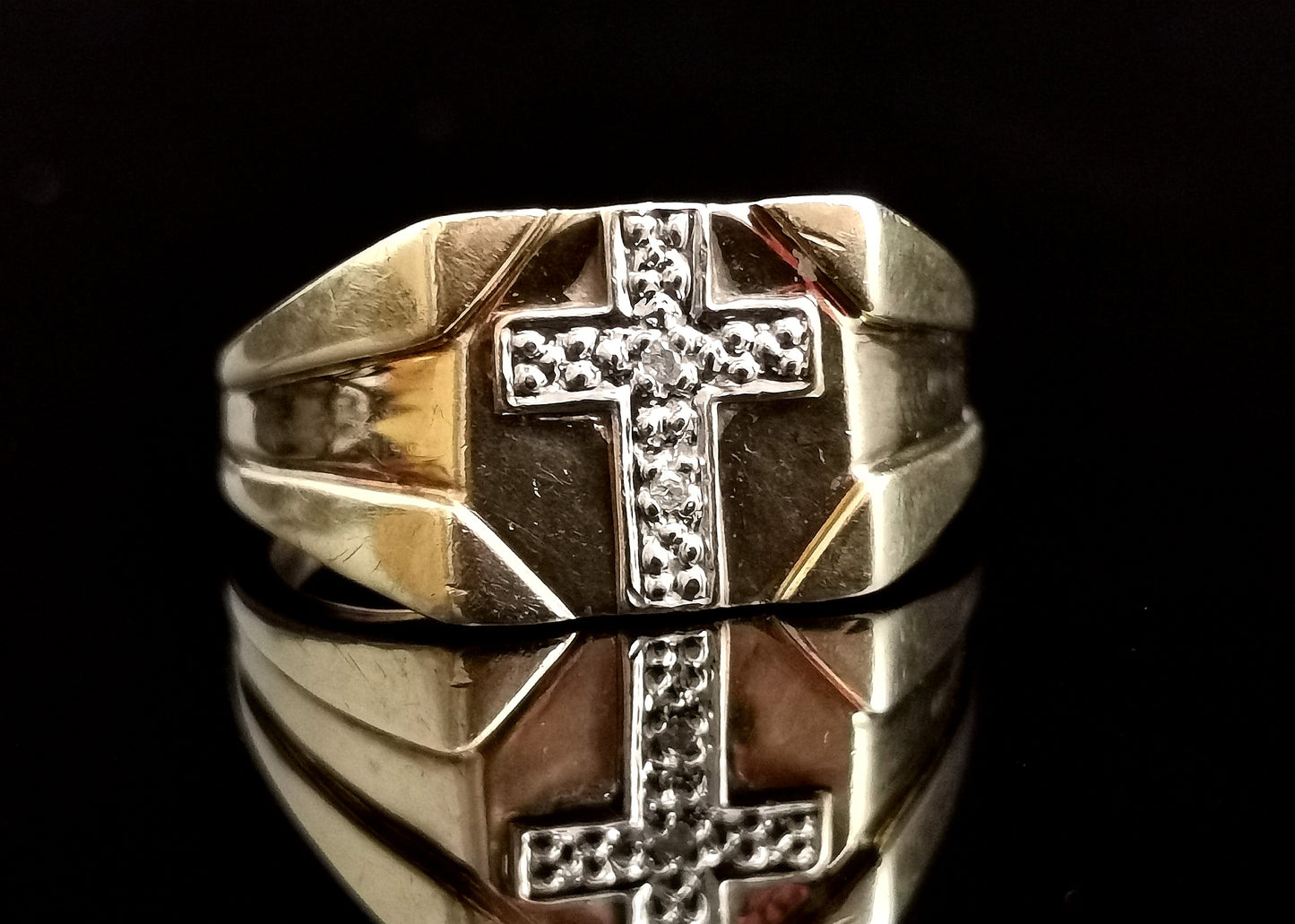 Vintage Diamond Cross signet ring, 9ct gold