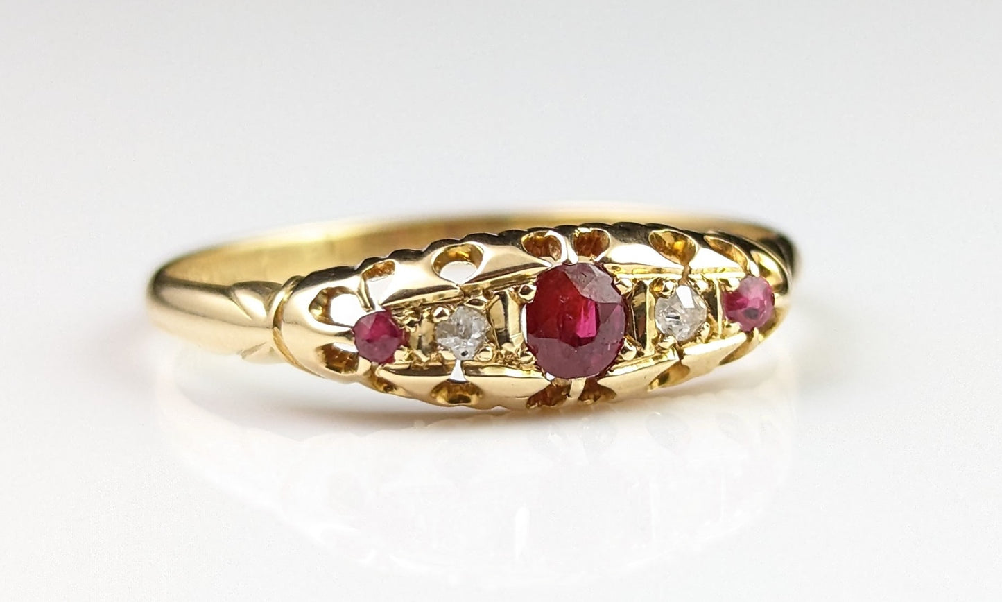 Antique Victorian Ruby and Diamond ring, 18ct yellow gold