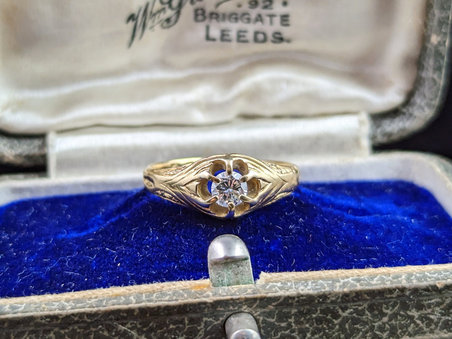 Antique Diamond solitaire ring, 18ct yellow gold