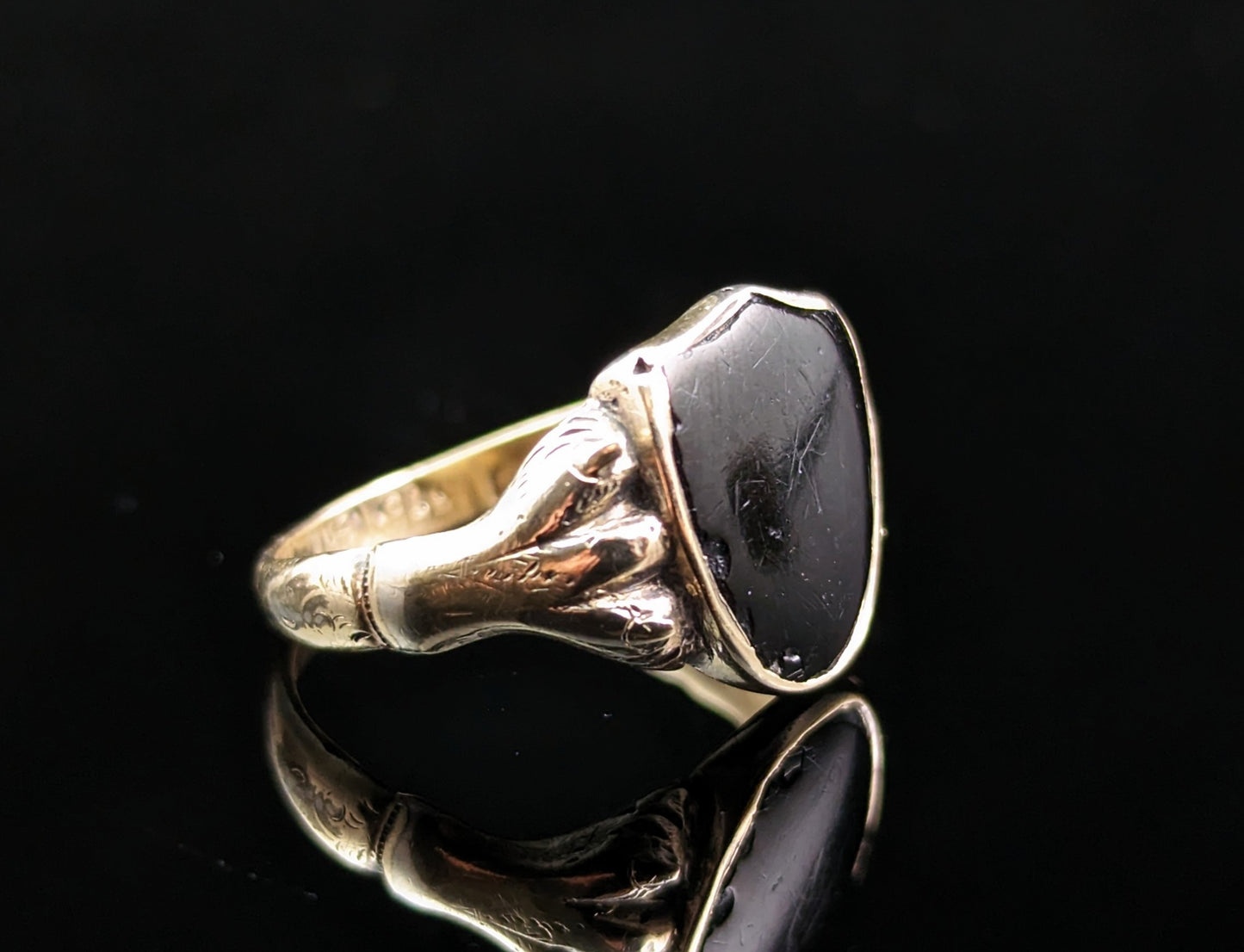 Antique Jet signet ring, Lion Paw, shield shaped, 9ct gold