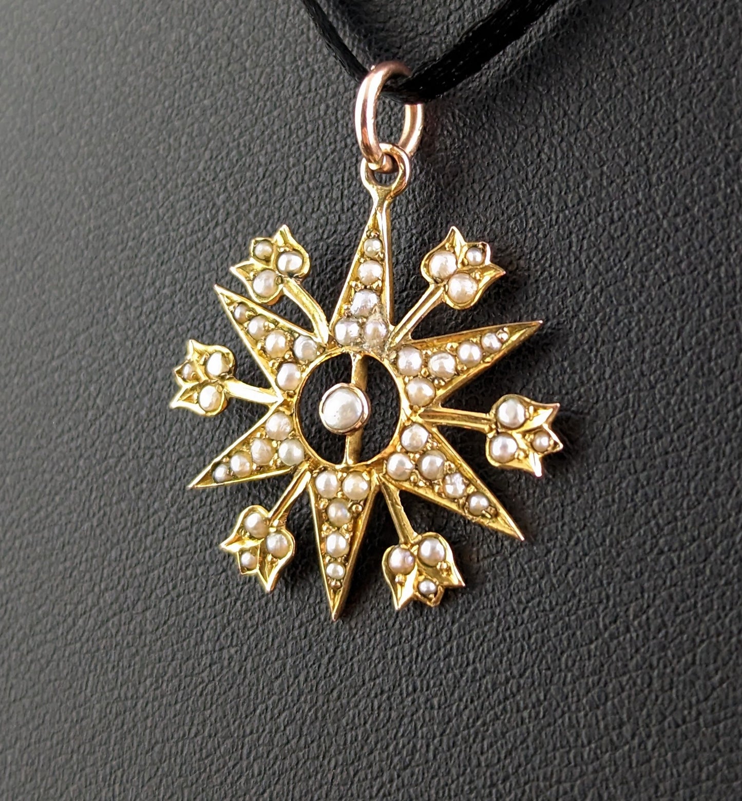 Antique Pearl Starburst pendant, 9ct yellow gold, Edwardian