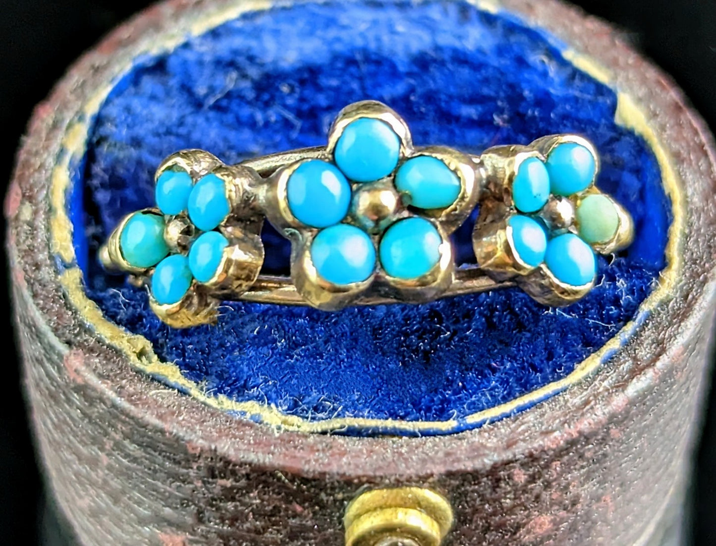 Antique Georgian triple flower ring, Forget me not, 18ct gold and Turquoise