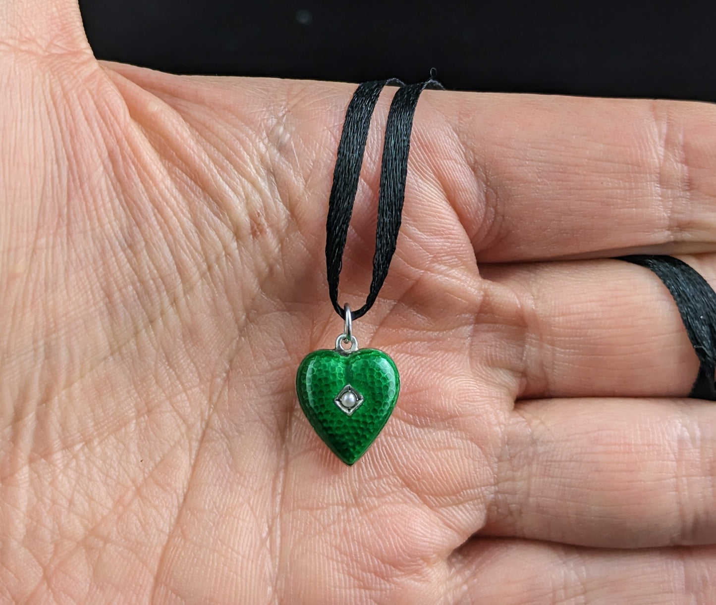 Vintage Art Deco silver and green enamel heart pendant, Seed pearl
