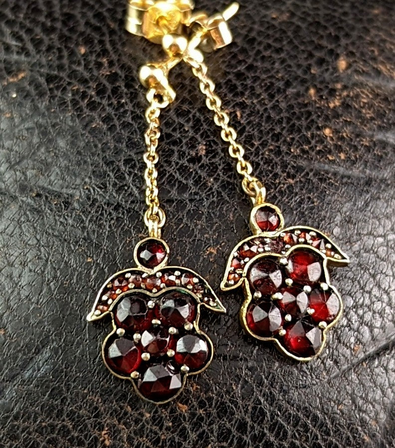 Antique Bohemian Garnet drop earrings, 8kt gold