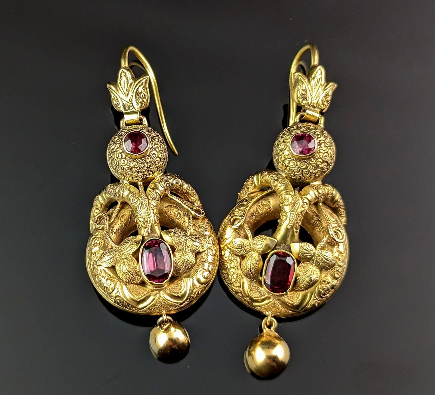 Antique Victorian garnet drop earrings, 18ct gold, Leaves and Vine