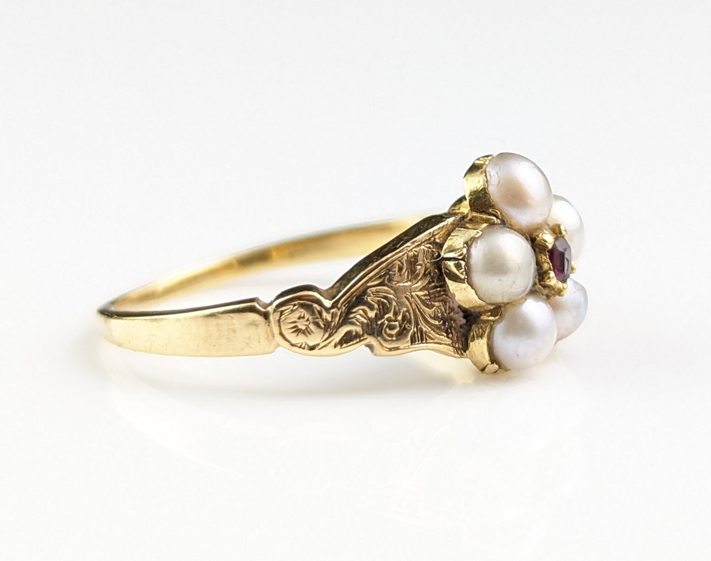 Antique Split pearl and Ruby flower ring, 18ct gold, locket back