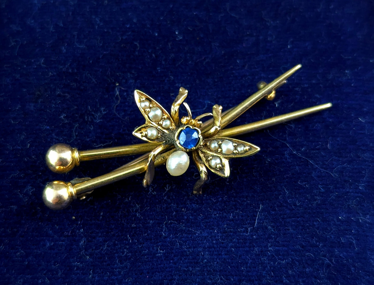 Antique fly brooch, crossed needles, Sapphire and Pearl, 15k gold