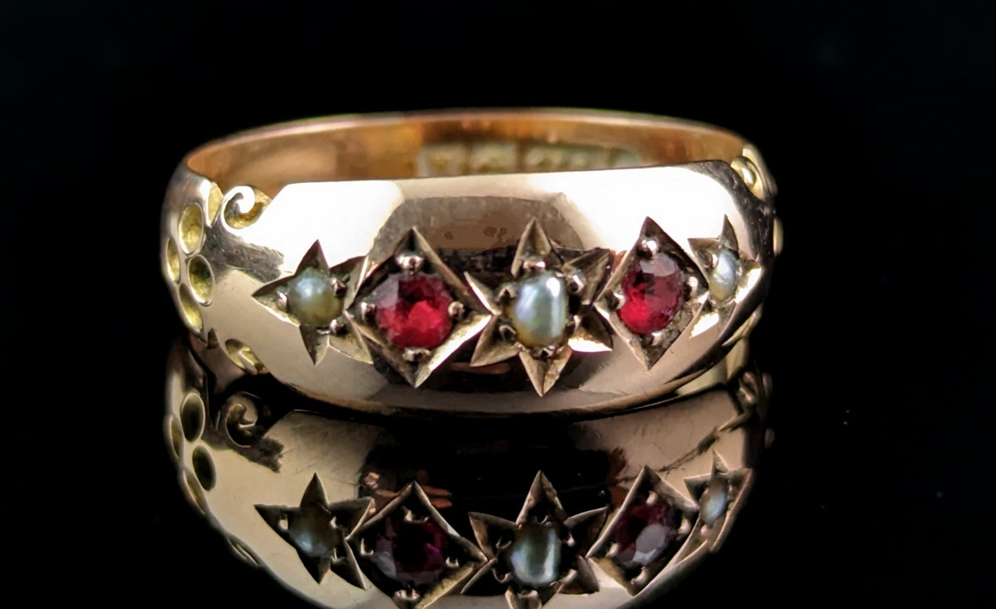 Antique Gypsy set ring, 9ct gold, Red paste and pearl