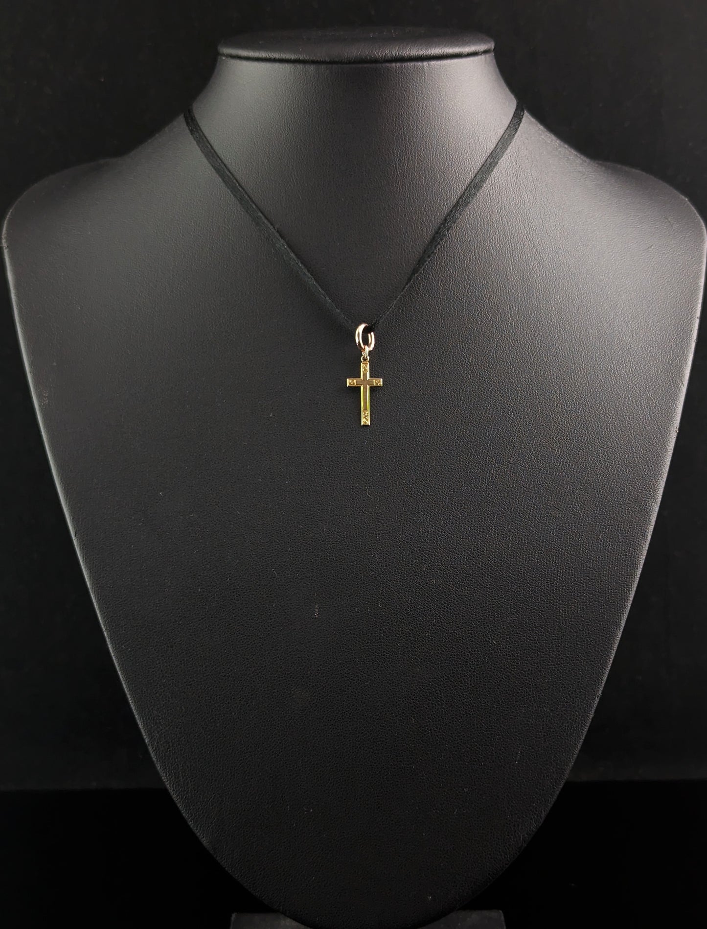 Tiny Vintage 9ct gold cross pendant, charm