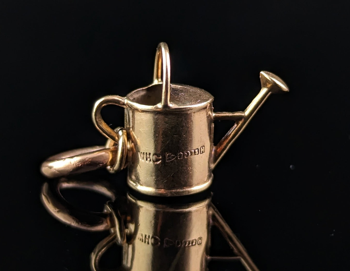 Vintage 9ct gold watering can charm, pendant