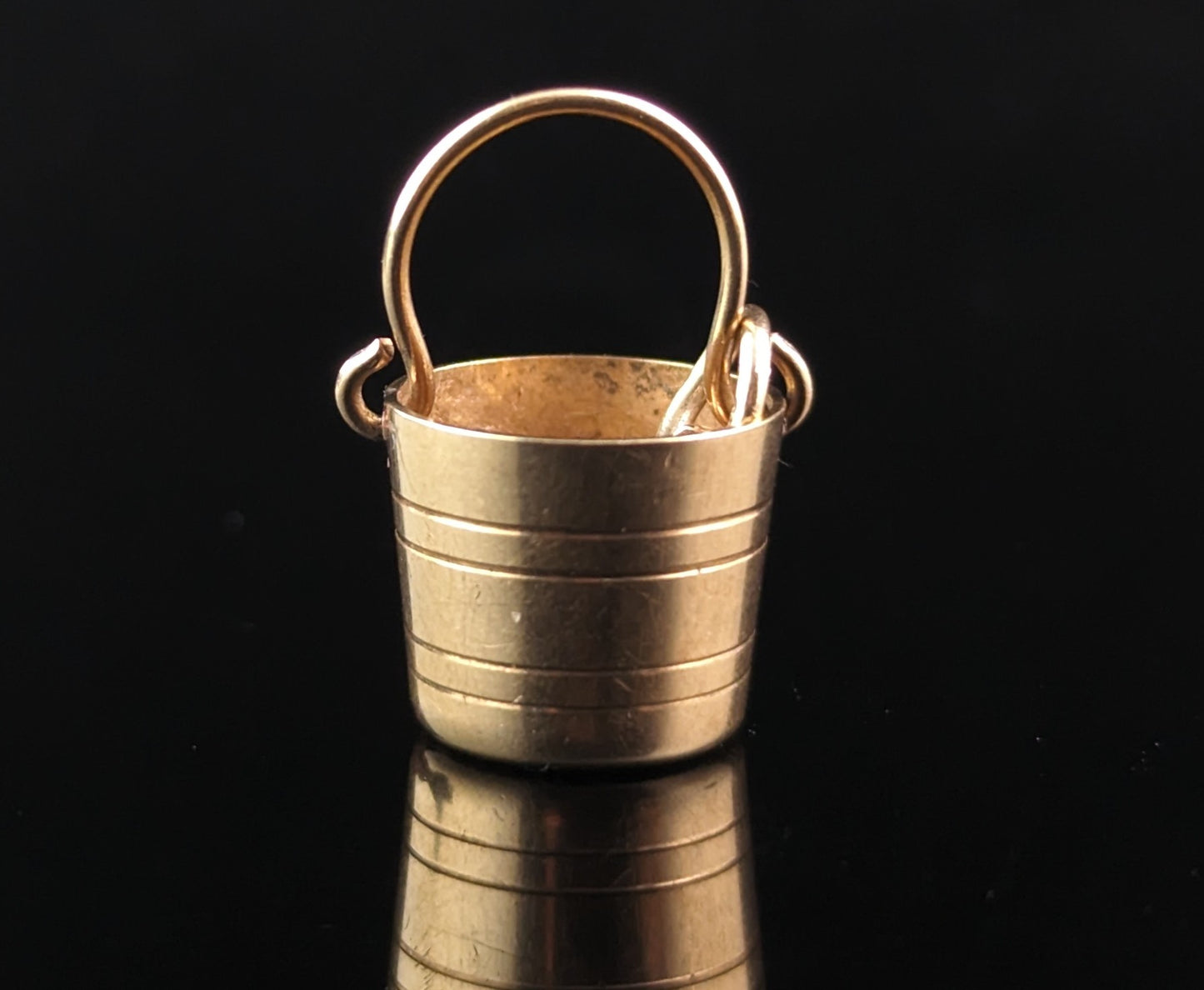 Vintage 9ct yellow gold bucket charm, pail pendant