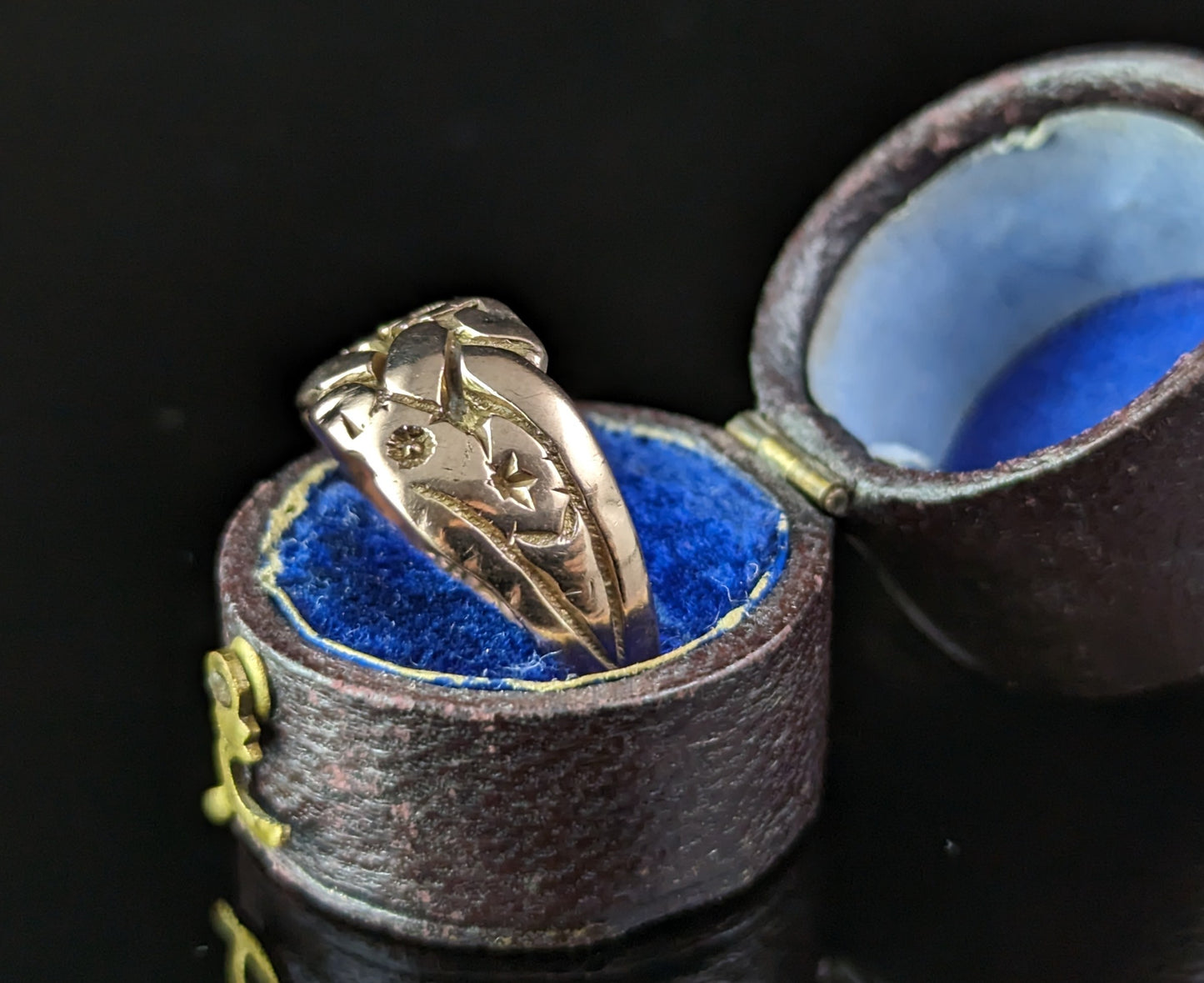 Antique 9k rose gold engraved band ring, Art Deco