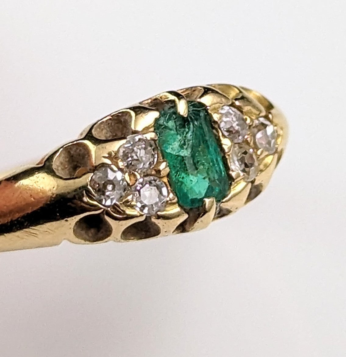 Antique Emerald and Diamond ring, 18ct gold, Victorian