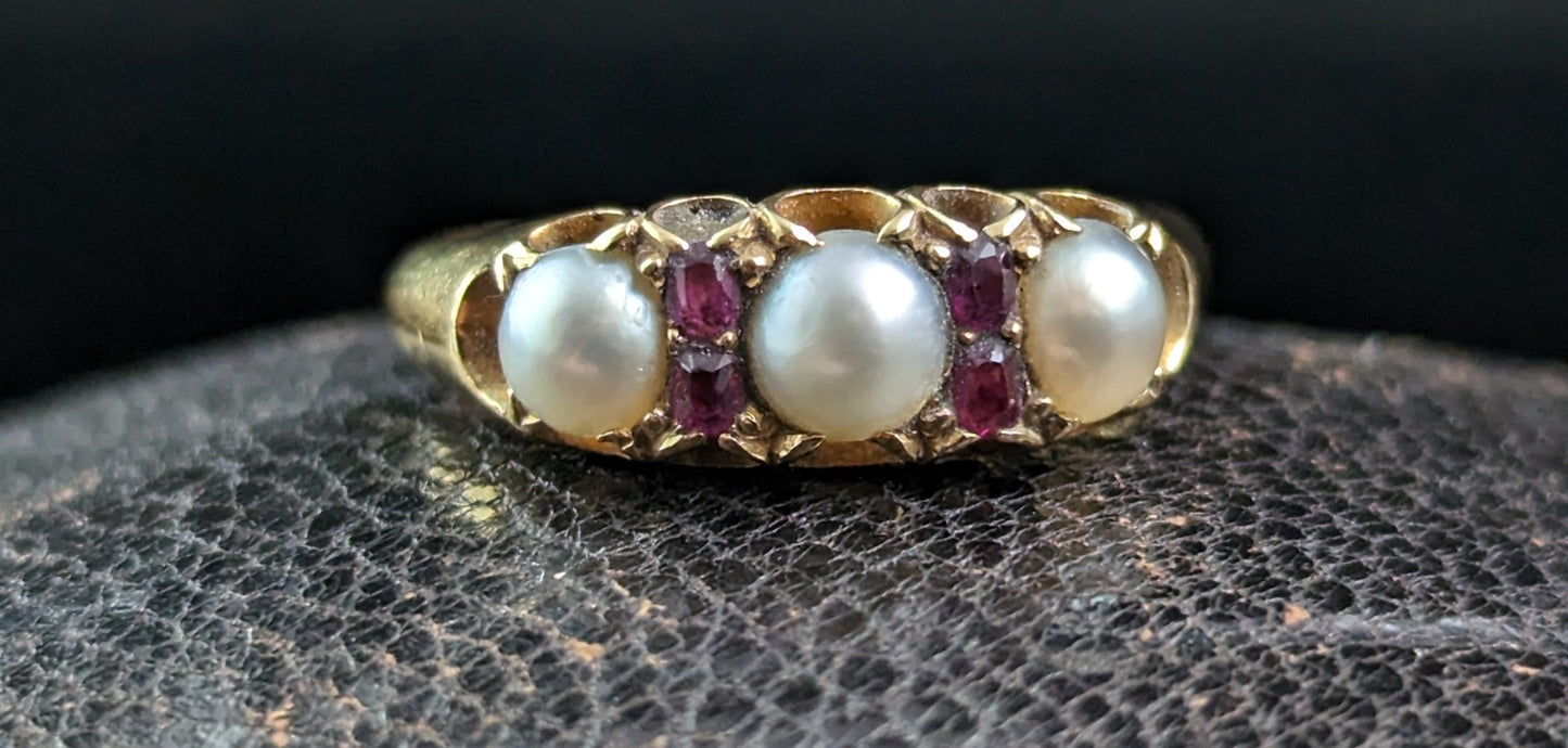 Antique Ruby and Split pearl ring, 18ct yellow gold
