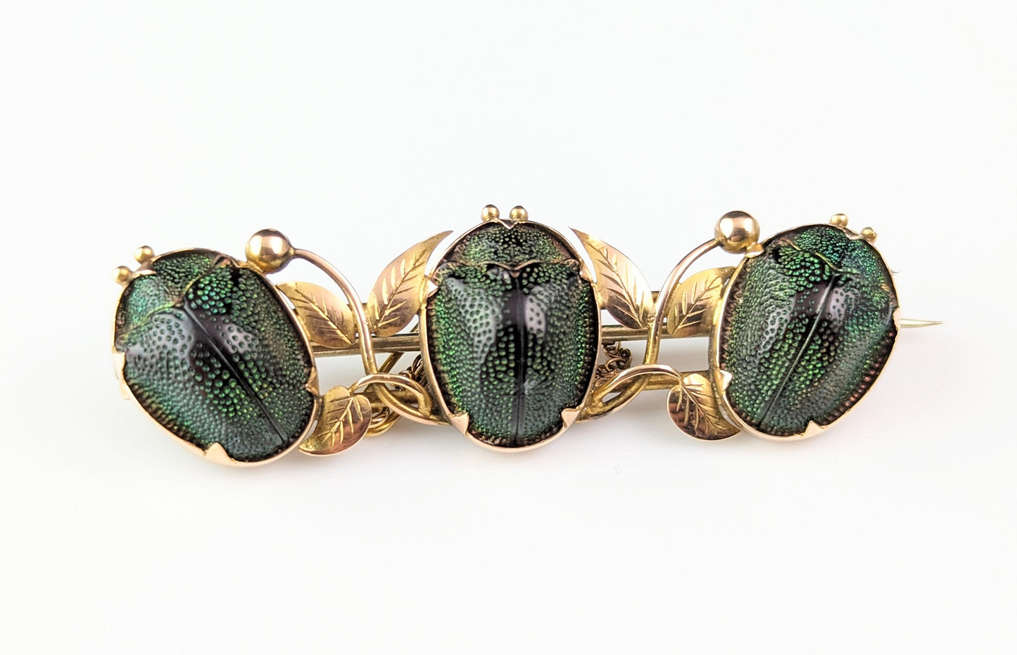 Antique Scarab beetle brooch, 9ct gold, Leaves, Egyptian revival
