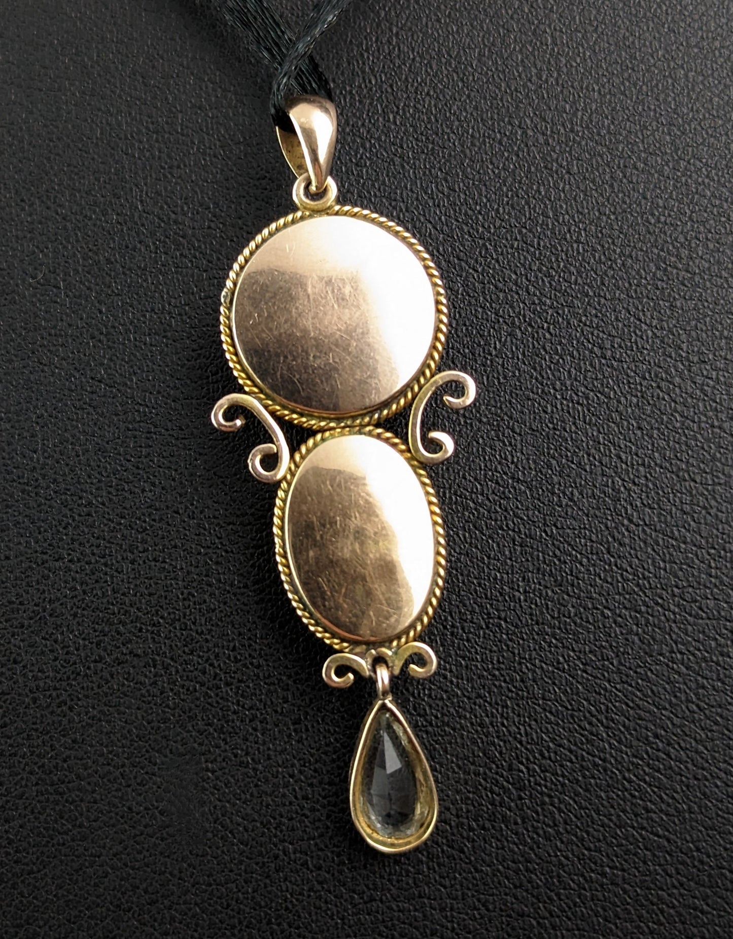 Antique Garnet Cabochon pendant, Aquamarine, 9ct gold
