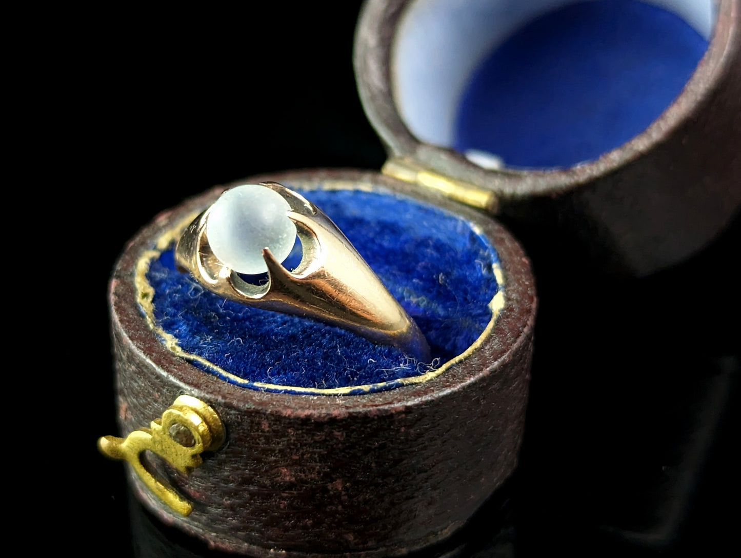 Antique Moonstone ring, Art Deco, 9ct gold