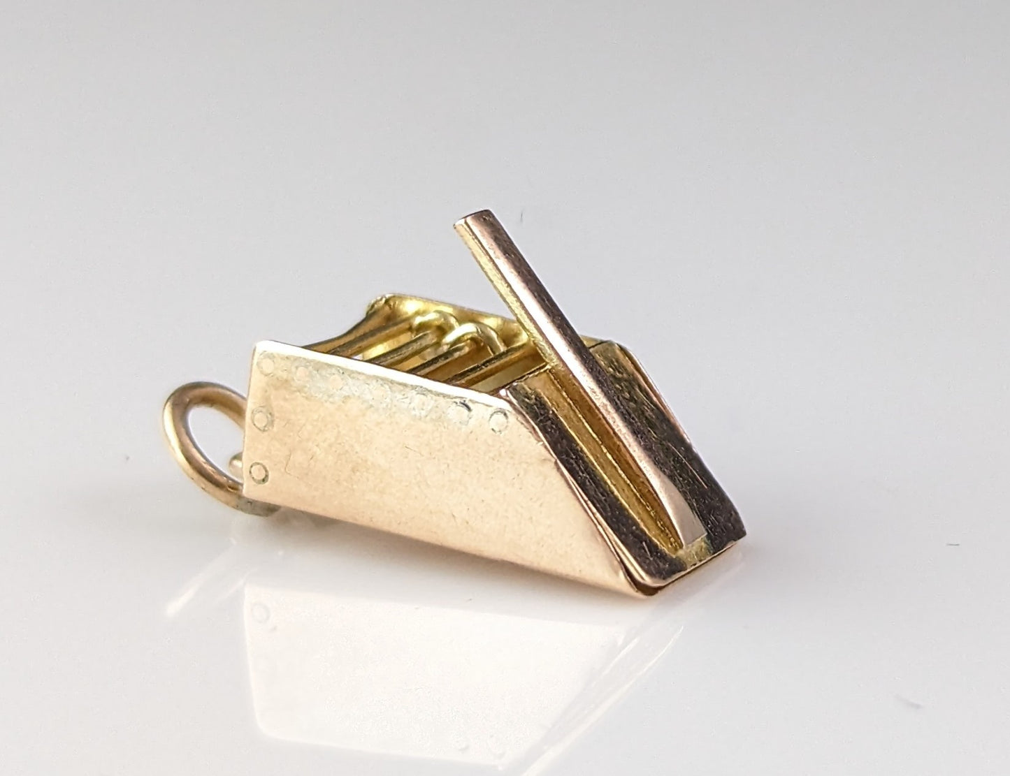 Vintage 9k yellow gold Mousetrap charm, pendant