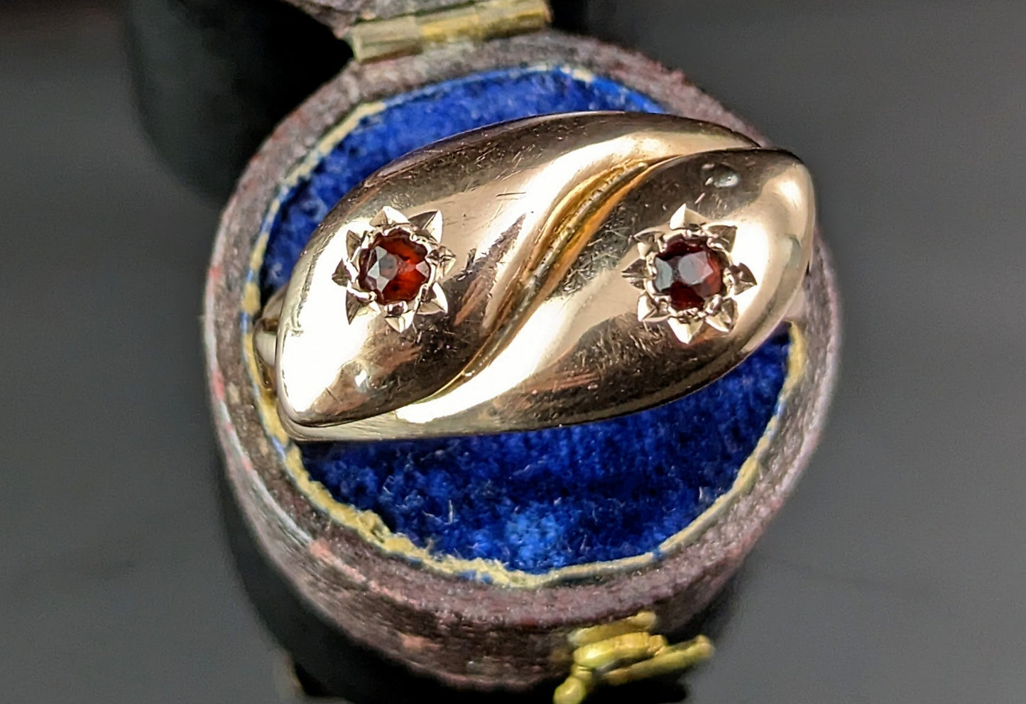 Antique Double snake ring, Garnet, 9ct rose gold