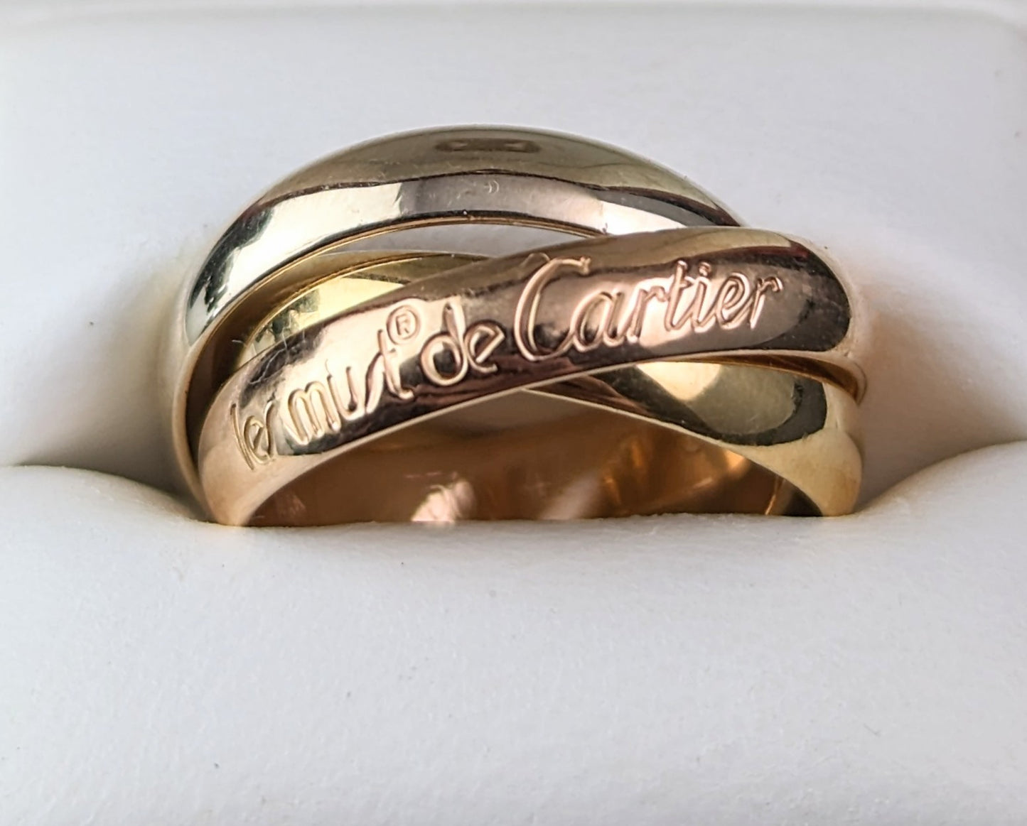 Vintage Les Must de Cartier Trinity band ring, tri colour 18ct gold, boxed