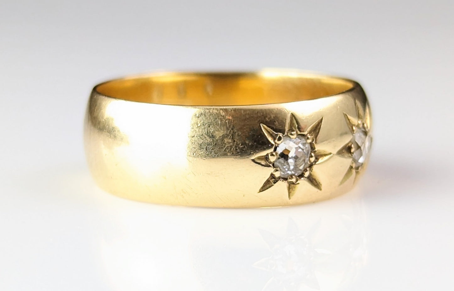 Antique 18ct gold Diamond Gypsy set ring, Star, Victorian
