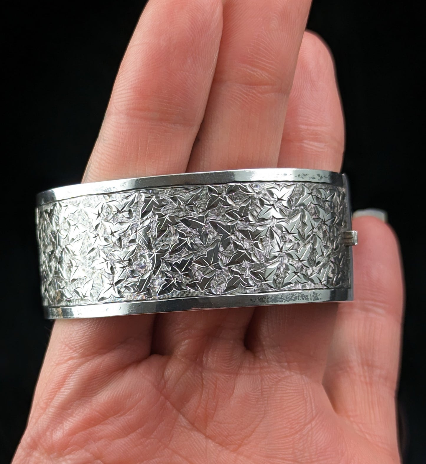 Antique silver bangle, wide, Ivy engraved, Victorian