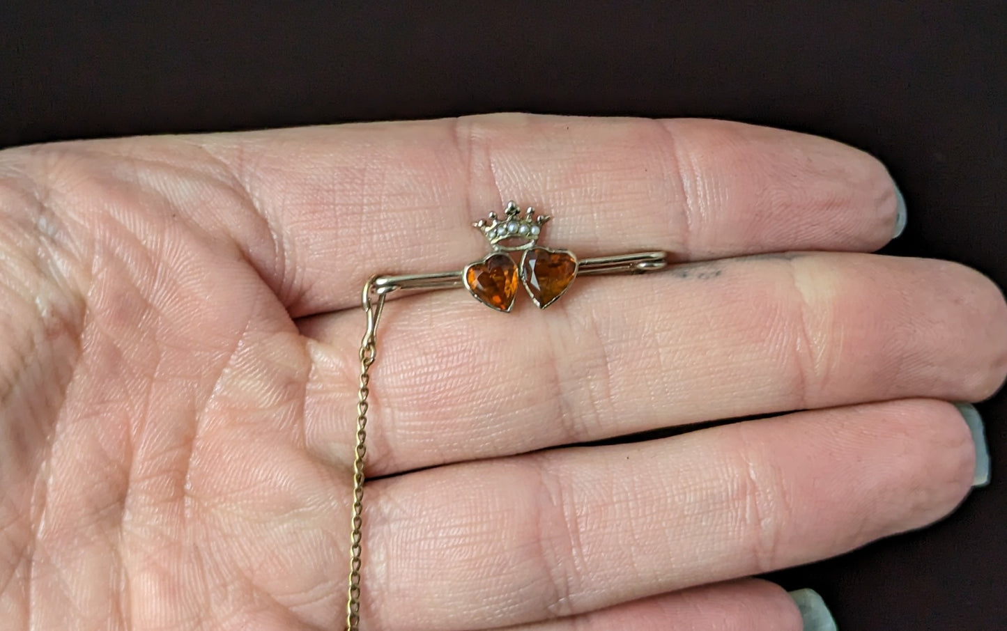 Antique Citrine double crowned hearts brooch, 9ct gold, Luckenbooth