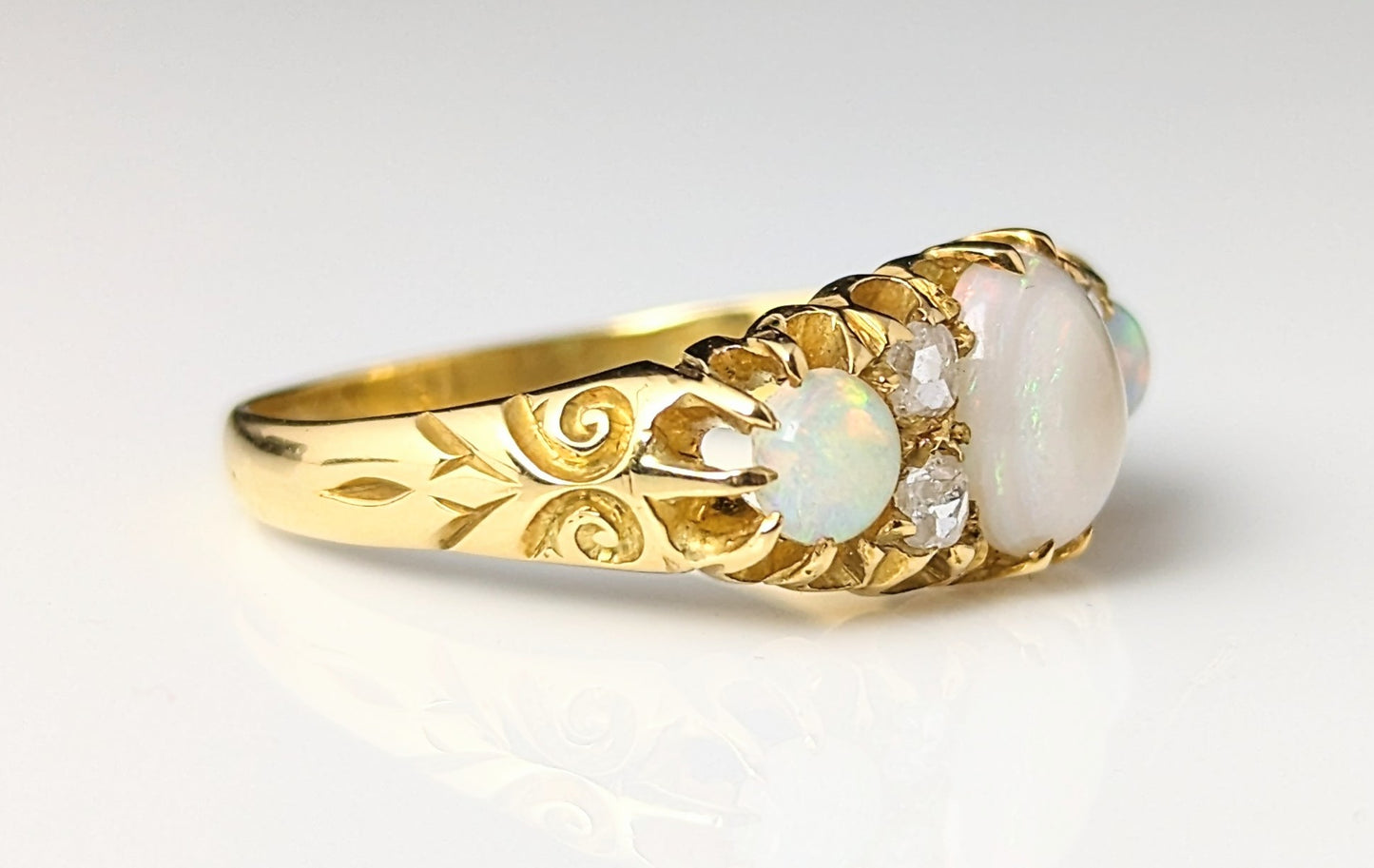 Antique Opal and Diamond ring, 18ct yellow gold, Edwardian