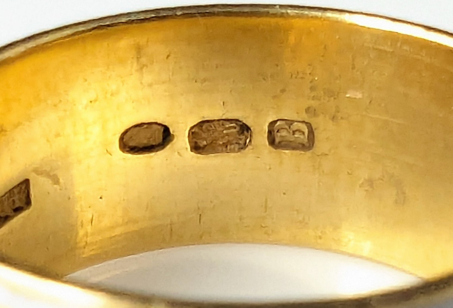 Antique Georgian mourning band ring, 22ct gold, Black and White Enamel, 18th century