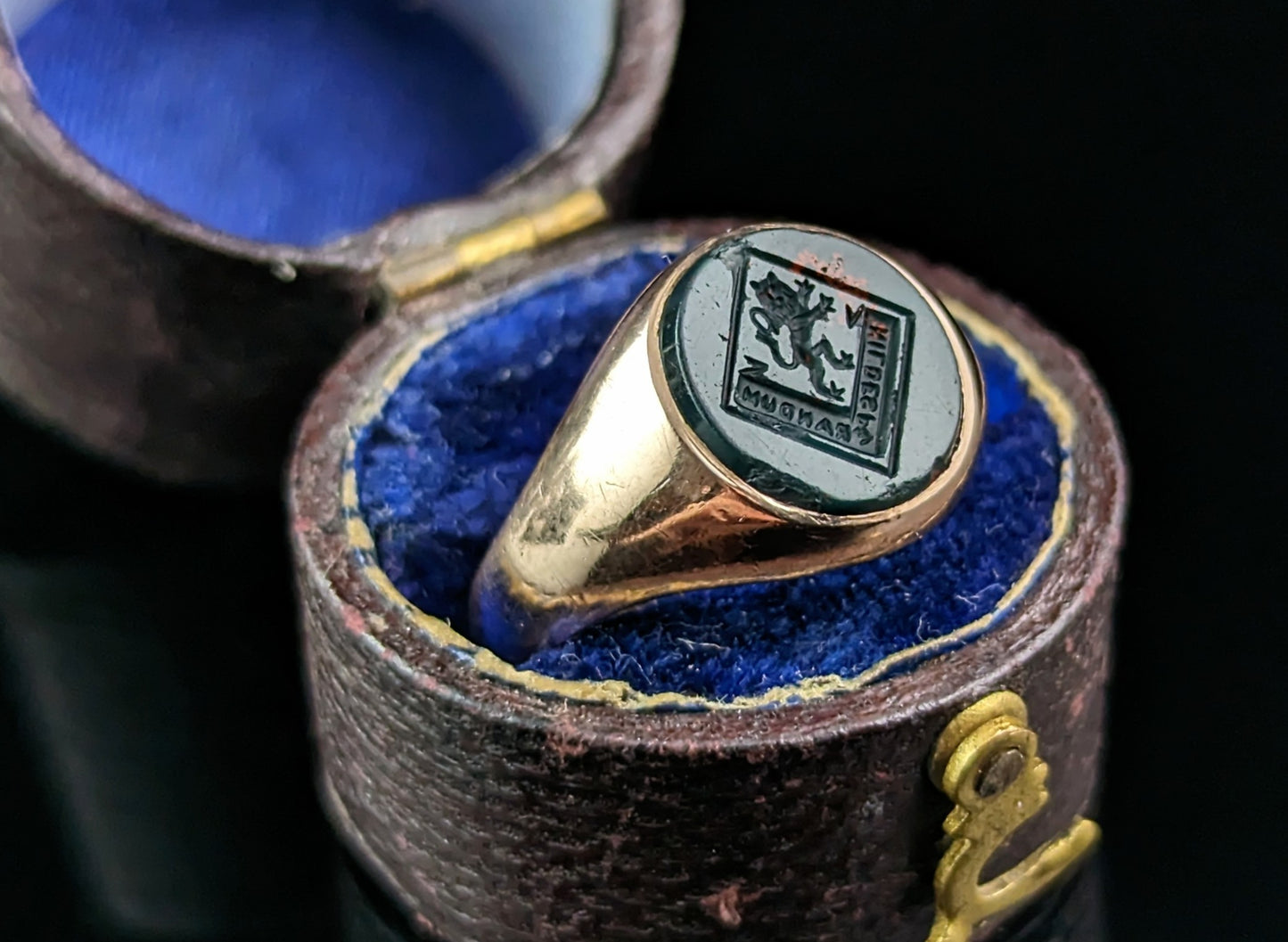 Antique Bloodstone signet ring, Lion Intaglio, 9ct gold
