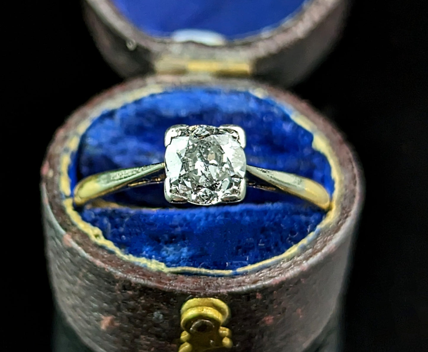 Vintage Art Deco Diamond solitaire ring, 18ct gold and platinum, Engagement ring